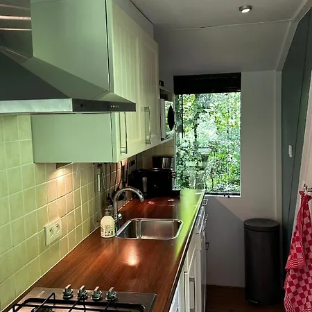 Madam Padam In * دربي