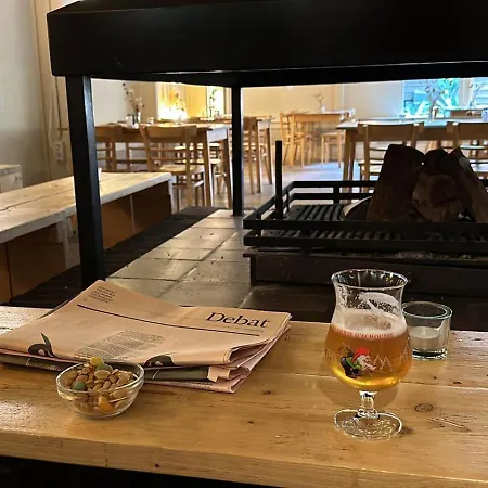 Madam Padam In دربي